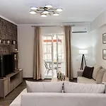 Magnolia Chic * זקינטוס טאון
